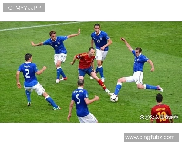 足球场上的传球大师揭秘那些特别会传球的足球明星与他们的精彩瞬间